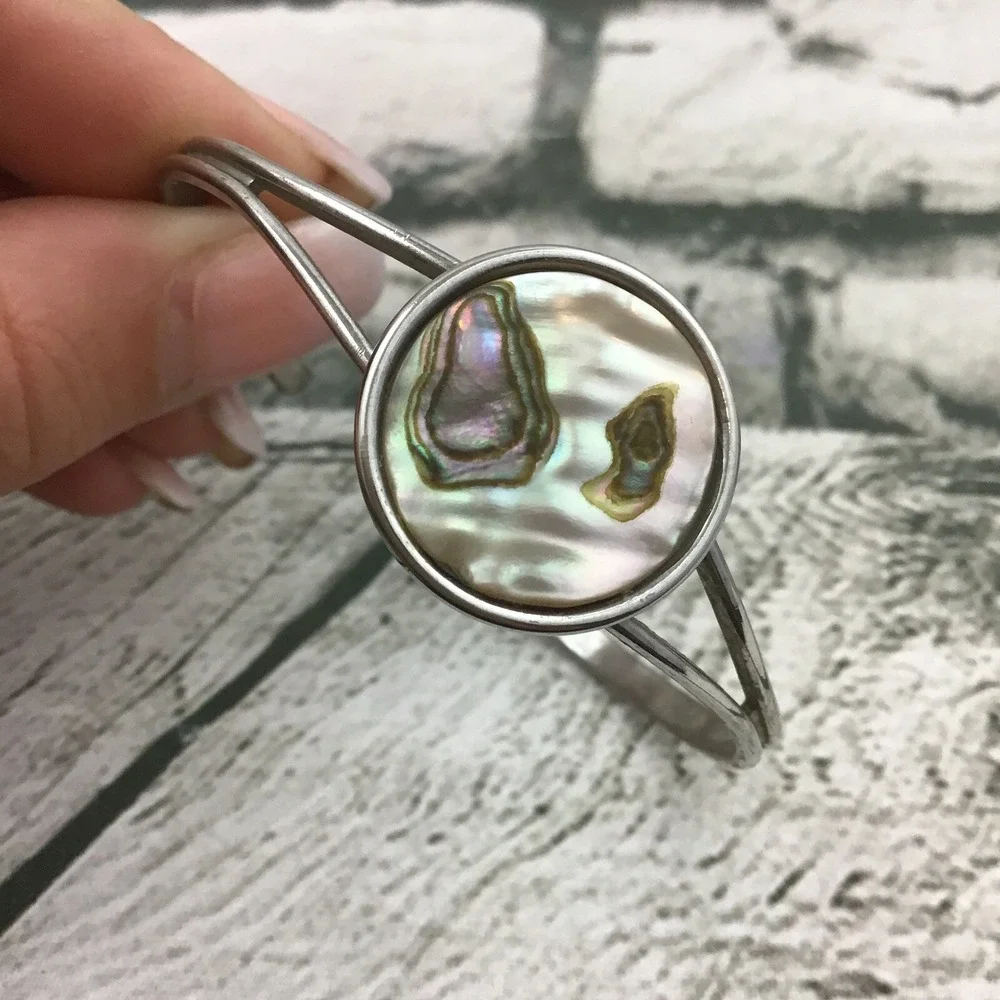 Womens‎ Jewelry Faux Mother Of Pearl Shine Silver Tone Cuff Bracelet